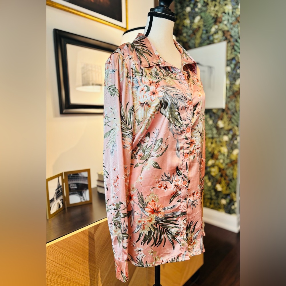 GUESS Floral Pink Satin Blouse XL - Picture 4 of 10